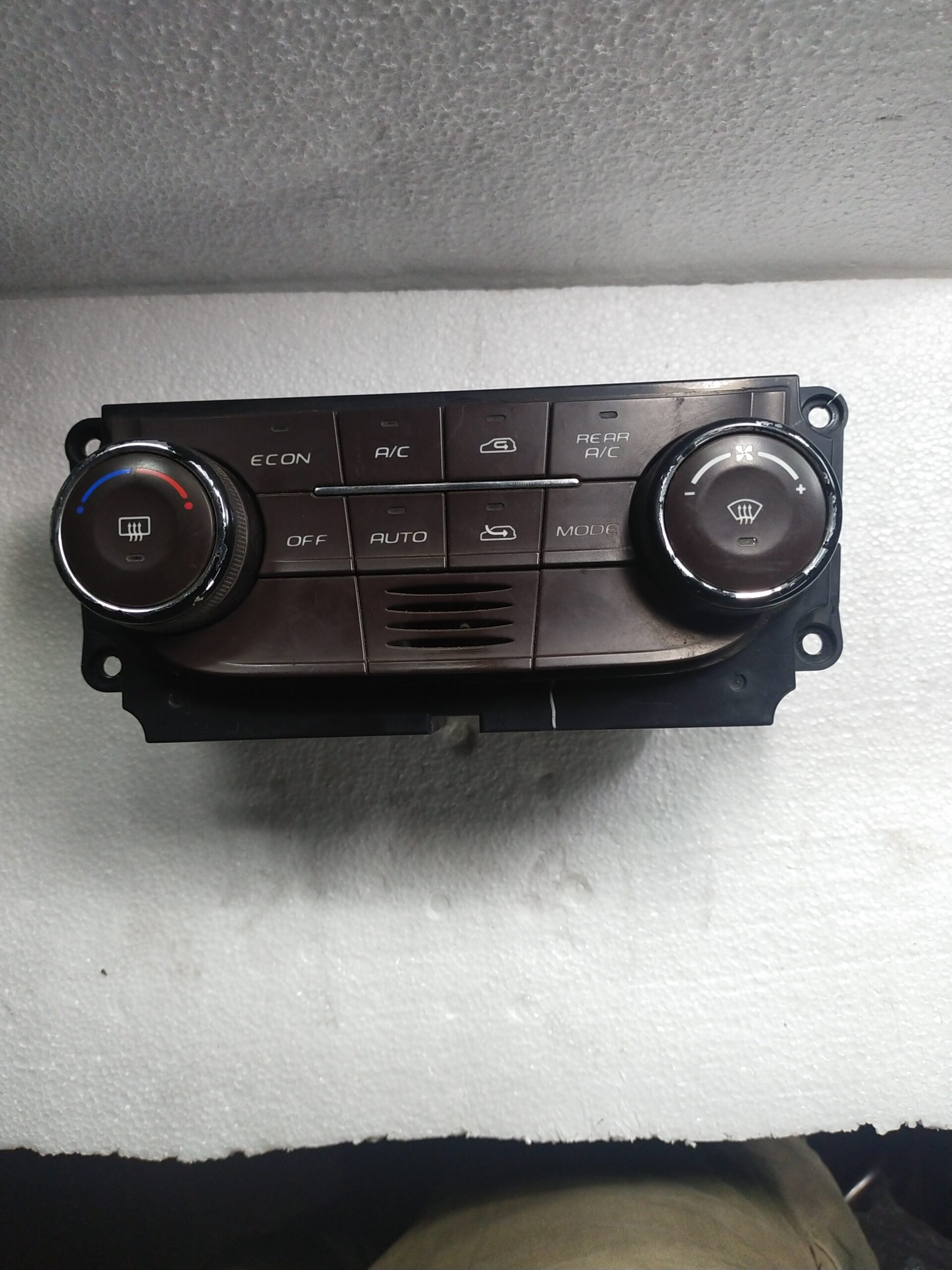 Mahindra Control Unit, ASSY CONTROL HEAD FATC W201 1203HAA00361N