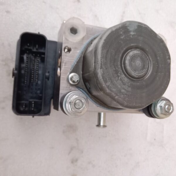 56110-76M80 abs - Image 2